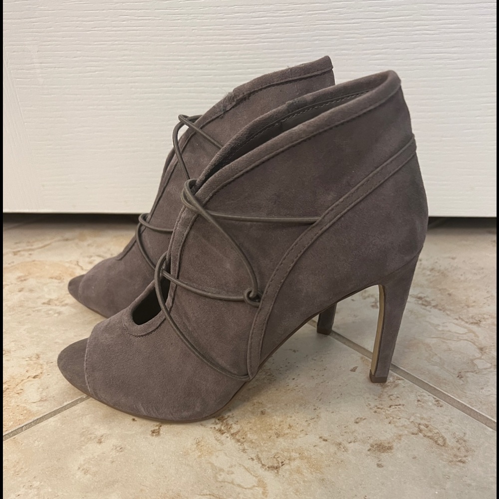 Open toe bootie